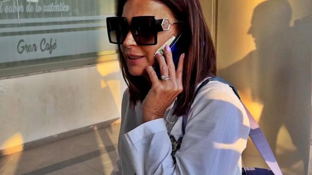 Olga Moreno en la calle / EP