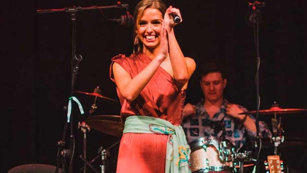 Rocío Soler, durante uno de los conciertos de Luces Solidarias