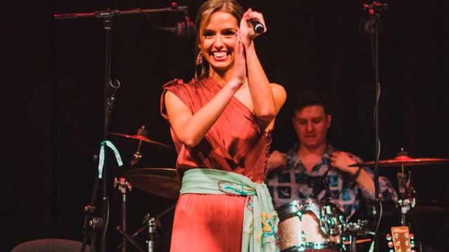 Rocío Soler, durante uno de los conciertos de Luces Solidarias