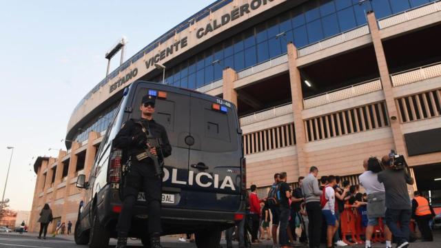 Vicente Calderón, Madrid, donde la policía extrema las medidas de seguridad