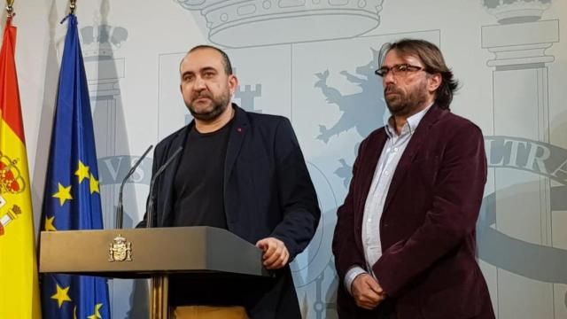 Los secretarios generales de los principales sindicatos, Javier Pacheco, secretario general de CCOO en Cataluña (i.) y Camil Ros, su homólogo en UGT (d) / CG