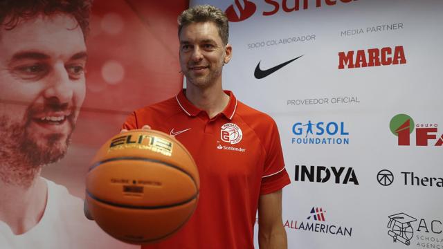Pau Gasol, presentando la edición número 18 de su Pau Gasol Academy by Santander / EFE