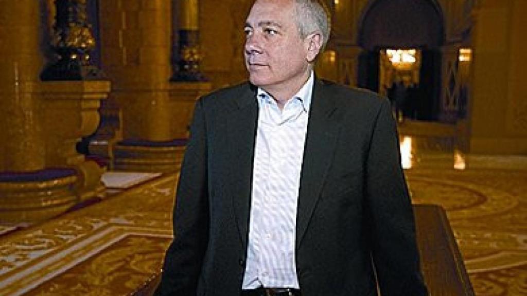 Pere Navarro, en los pasillos del Parlamento autonómico