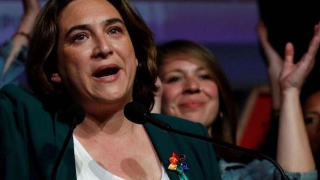 La alcaldesa de Barcelona, Ada Colau, tumba 69 de las 120 licencias de pisos turísticos de la calle Tarragona / EP