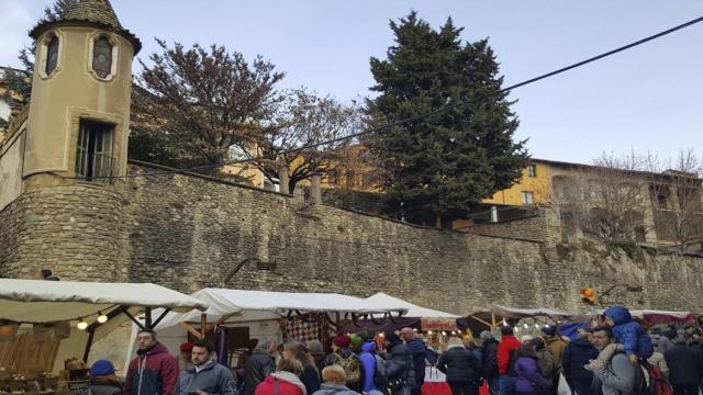 Imagen de archivo del Mercado Medieval de Vic, uno de los planes para este puente / AJUNTAMENT DE VIC