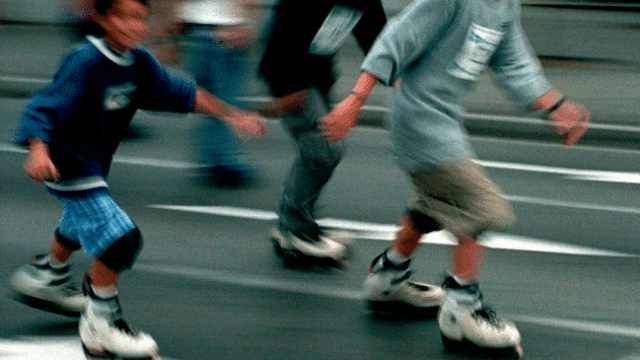 Unos niños practicando deporte / EFE