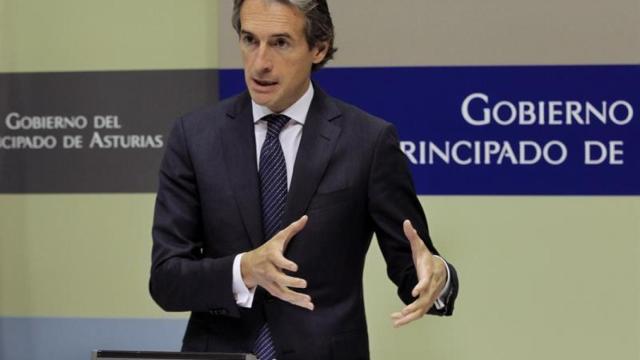 El ministro de Fomento, Íñigo de la Serna, en un imgen de archivo / EFE