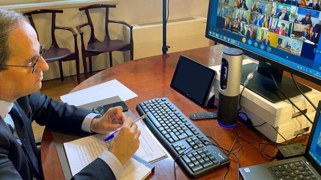 El presidente de la Generalitat, Quim Torra, durante la reunión con Pedro Sánchez / GOVERN