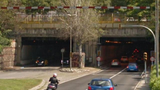 Entrada del túnel de la Rovira, donde se ha producido el accidente / GOOGLE
