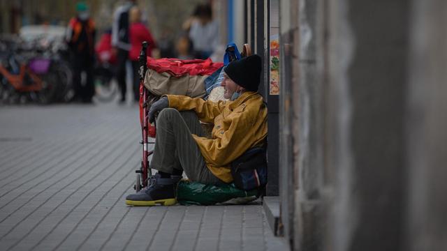 Un sintecho en Barcelona / EUROPA PRESS