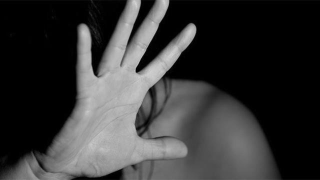 El fiscal solo pide 4 años por matar a la esposa de un manotazo y tirarla a un contenedor
