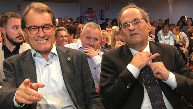 El expresidente de la Generalitat Artur Mas (i) y el presidente actual, Quim Torra (d) / EP
