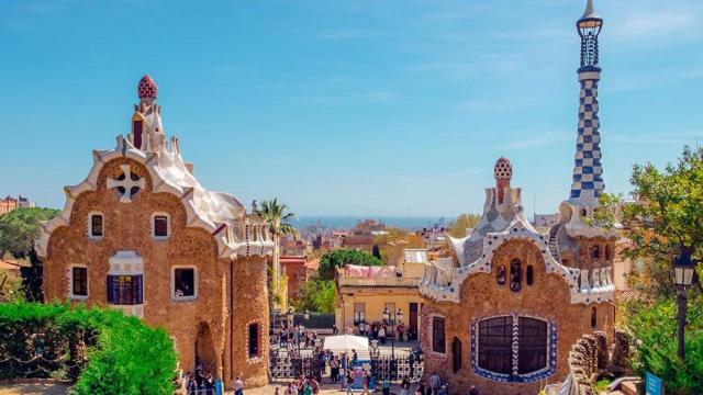 Parc Güell de Barcelona, a la cabeza de los 15 municipios catalanes más visitados / UNSPLASH