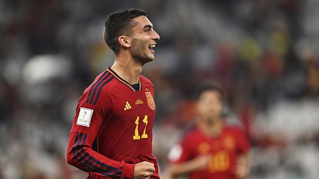 La euforia de Ferran Torres, tras anotar un gol de penalti en la victoria de España / EFE