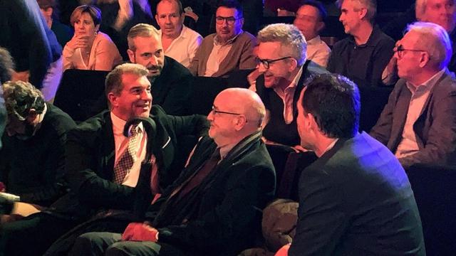 Joan Laporta y Víctor Font en un acto de homenaje a Johan Cruyff / CULEMANIA