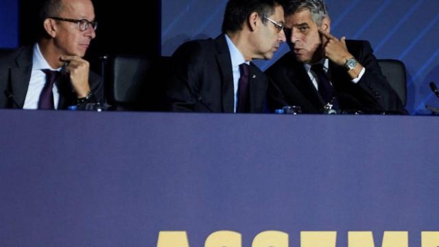 Una foto de Josep Maria Bartomeu junto a Calsamiglia y Cardoner / EFE