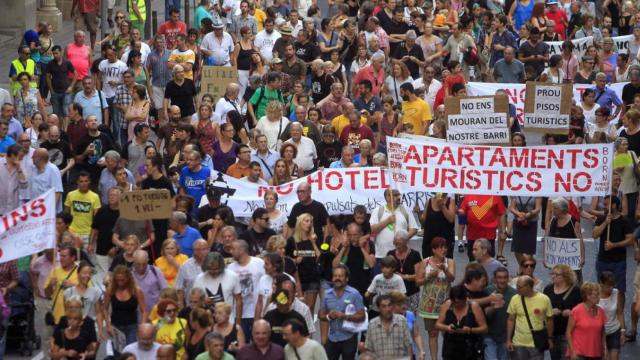 Una manifestación contra los pisos turísticos en Madrid / EFE