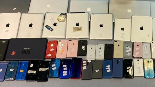 Varios móviles, tabletas y ordenadores robados por los dos grupos / EUROPA PRESS