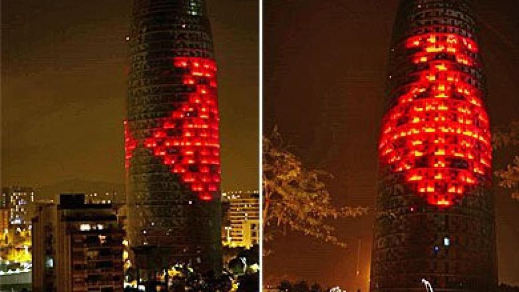 Dos imágenes de la iluminación conmemorativa de la Torre Agbar con motivo de las fiestas de la Mercè