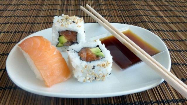 Imagen de archivo de un plato de sushi / EP