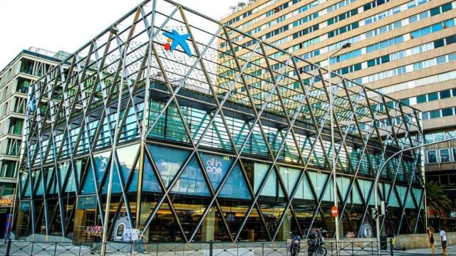 Edificio ‘all in one’ Madrid, situado en el edificio Axis de la plaza de Colón / CAIXABANK