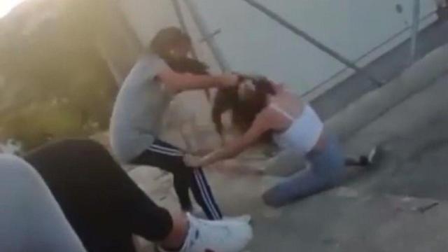 Pelea entre dos menores, investigada como un caso de bullying / TWITTER