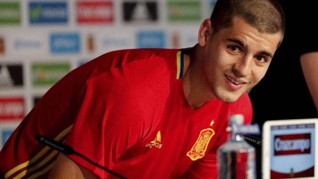 Álvaro Morata en una rueda de prensa con la selección española / EFE