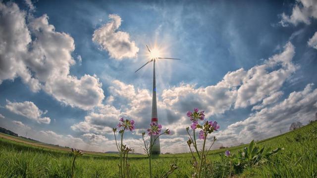 Imagen de archivo sobre energías sostenibles / PIXABAY