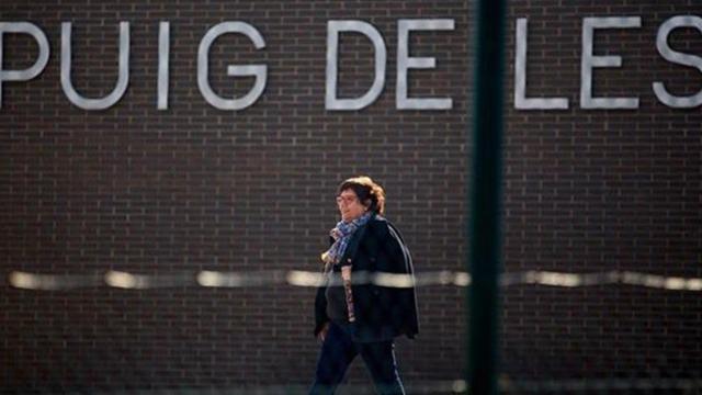 Dolors Bassa sale de la cárcel para ir a trabajar / EFE
