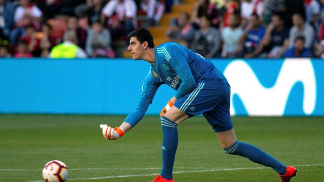 Una foto de Thibaut Courtois durante un partido del Real Madrid / EFE