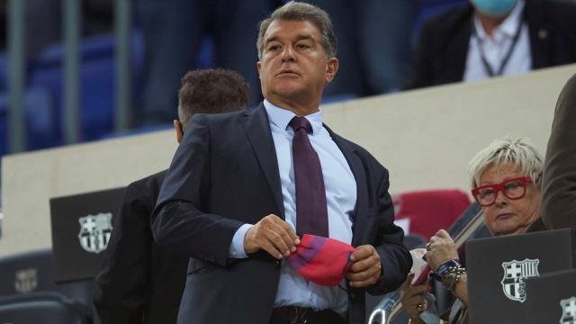 Laporta presidente del Barça en el palco del Camp Nou / EFE