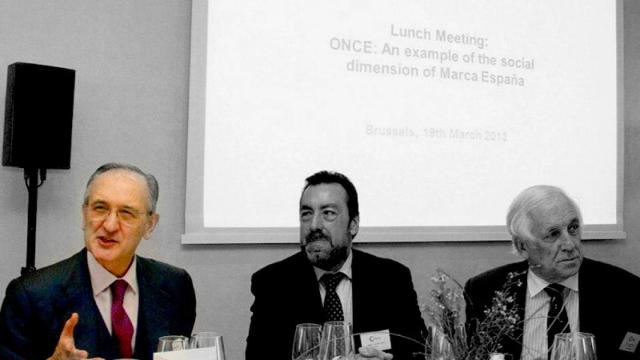 Ignacio Matellanes (izquierda), embajador de España en Bélgica