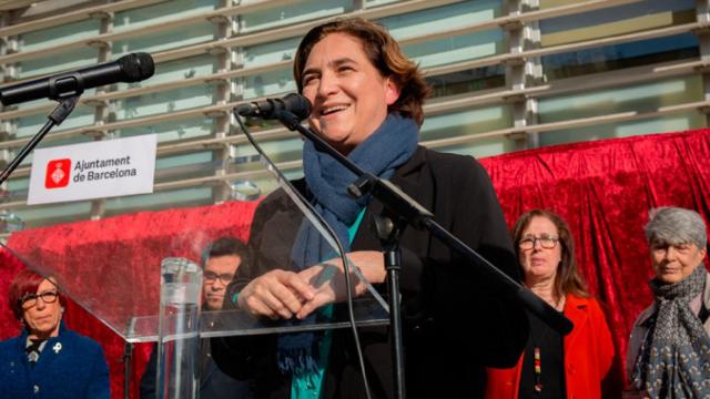 Ada Colau, alcaldesa de Barcelona, en una comparecencia pública anterior / EP