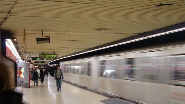 Estación de Renfe de plaza Catalunya, donde se produjo la agresión homófoba / WIKIPEDIA