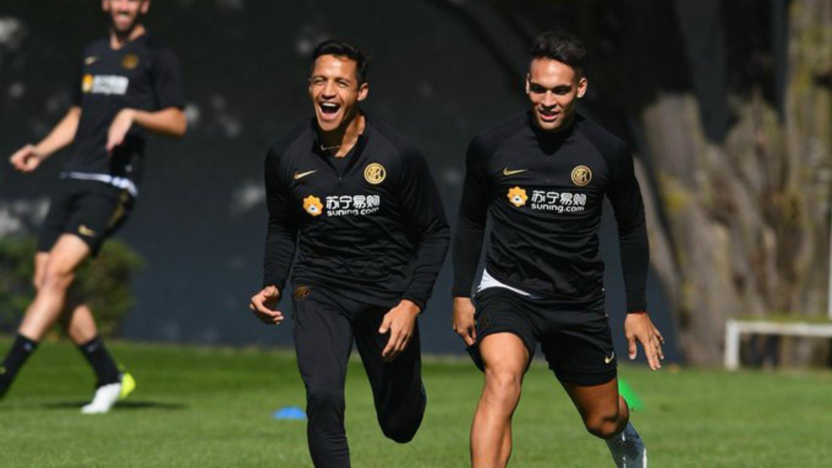 Alexis Sánchez y Lautaro Martínez en un entrenamiento del Inter de Milán / Redes