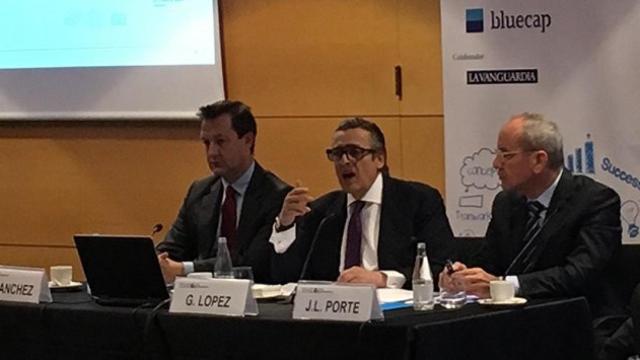 El presidente de Volvo en España, Germán López Madrid, en el centro de la imagen / CG