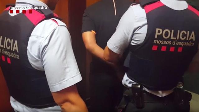 Los Mossos d'Esquadra detienen a los ladrones / CG