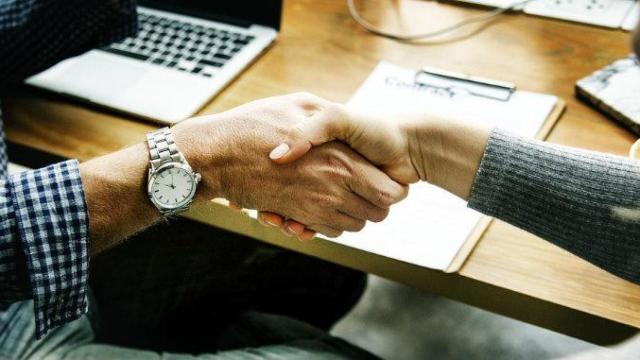 Enagás motiva a emprendedores a crear proyectos afines a su empresa