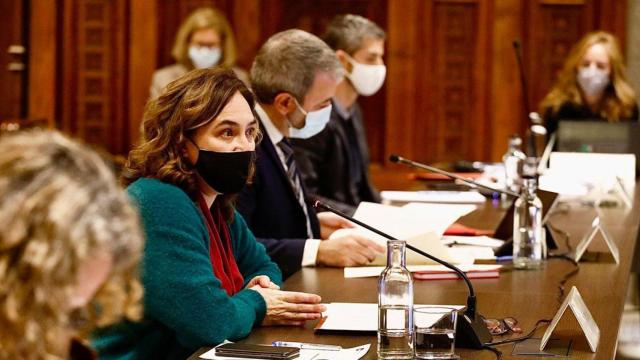 Ada Colau, presidiendo la reunión con el cuerpo consular de Barcelona ayer / AJBCN