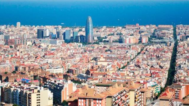 Imagen aérea de Barcelona y parte de su parque de vivienda / CG