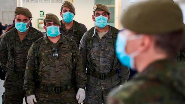 Militares enviados a Sabadell para crear el hospital de campaña / EFE