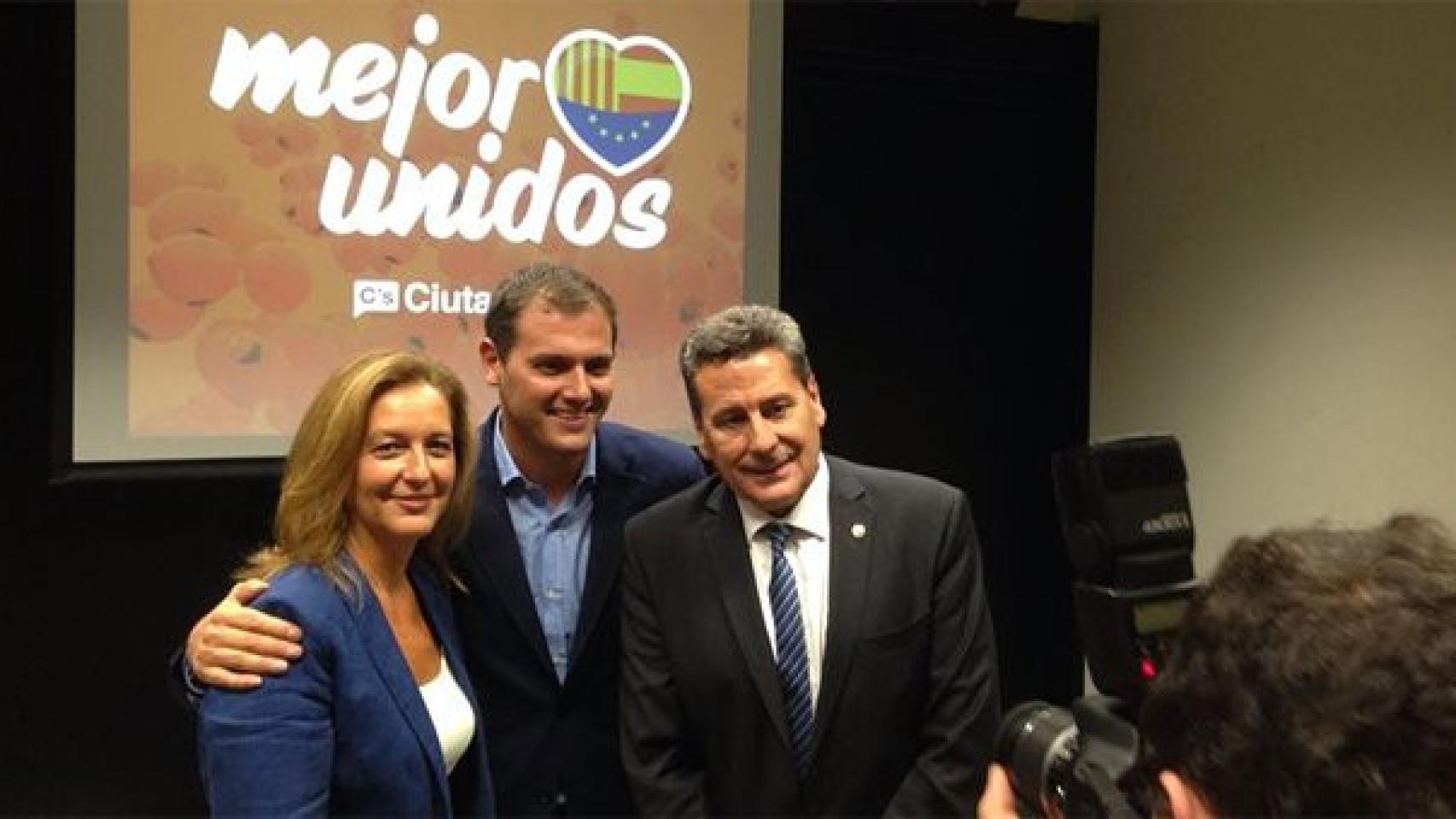 Mejías, Rivera y García, durante el acto para anunciar la militancia de Mejías y García