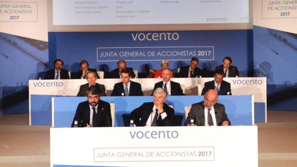 Imagen de la junta general de accionistas de Vocento de 2017, el grupo de comunicación que entra en la gastronomía para buscar nuevas vías de ingresos más allá del 'papel' / VOCENTO