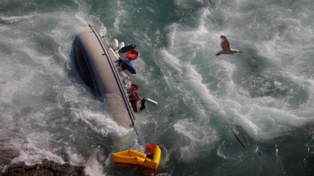Imagen de archivo de un naufragio en A Coruña / CABALAR - EFE