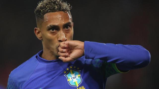 Raphinha, celebrando uno de los goles contra Túnez / EFE