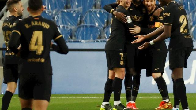 Los jugadores del Barça celebran un gol contra la Real Sociedad / EFE