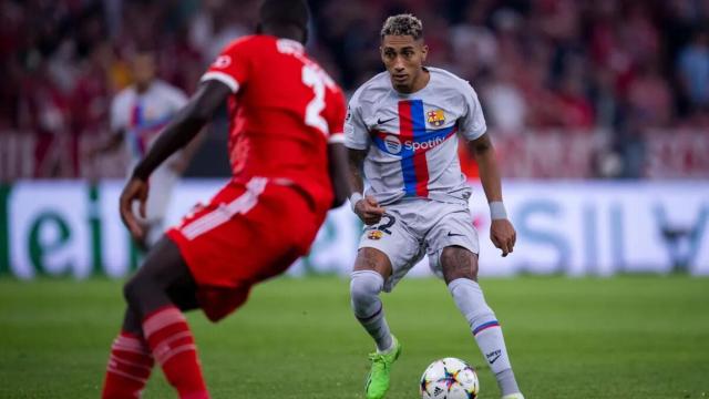Raphinha, en un lance del Bayern-Barça / FCB