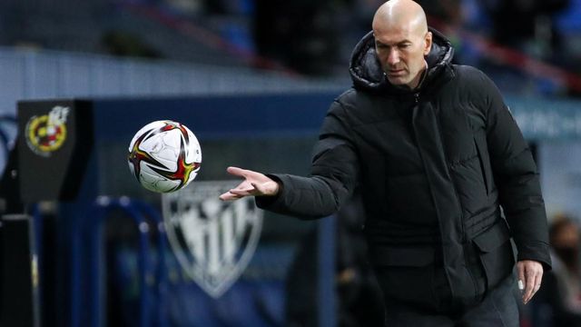 Zidane, durante el Madrid-Athletic de la Supercopa | EFE