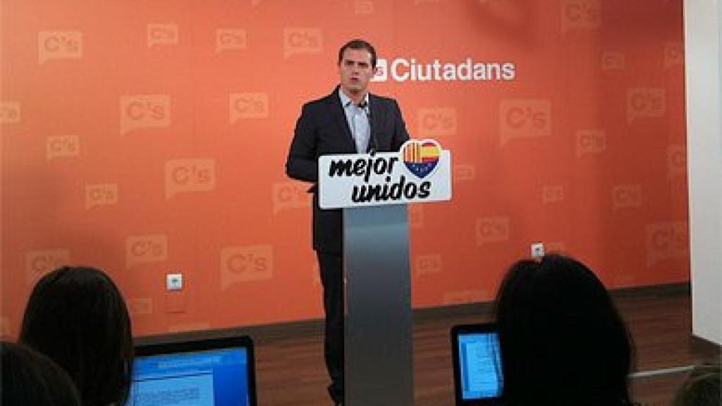 Albert Rivera, en rueda de prensa en la sede de Ciudadanos