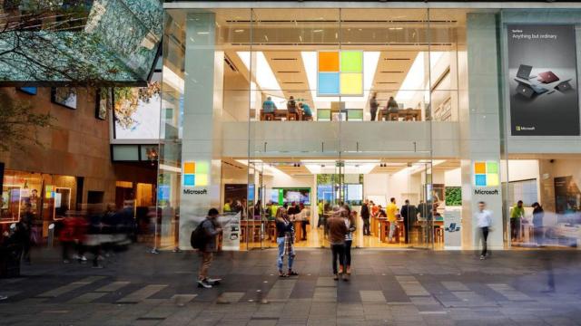 Una de las tiendas físicas de Microsoft / EP